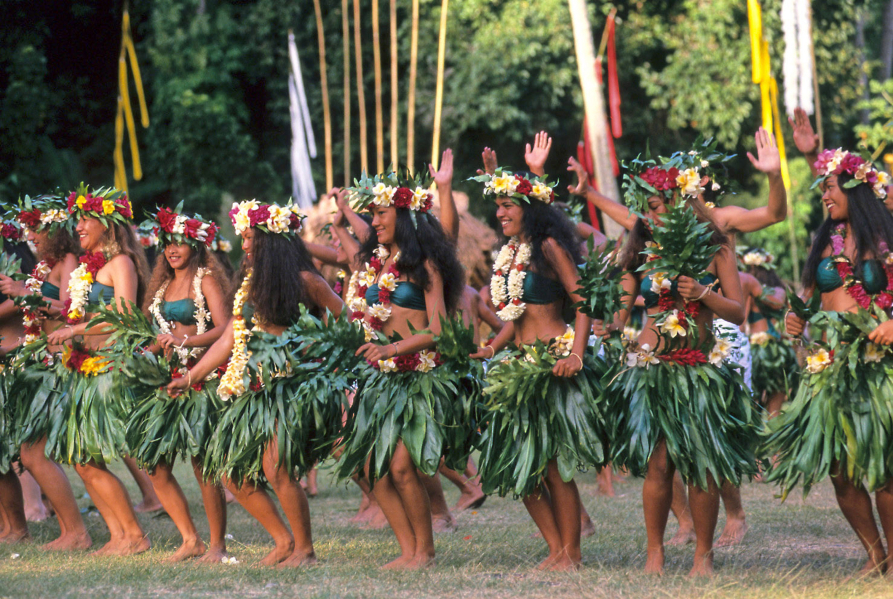 Música, dança e flores da Polinésia Francesa | © GIE TAHITI TOURISME – Shigeo Kobayashi