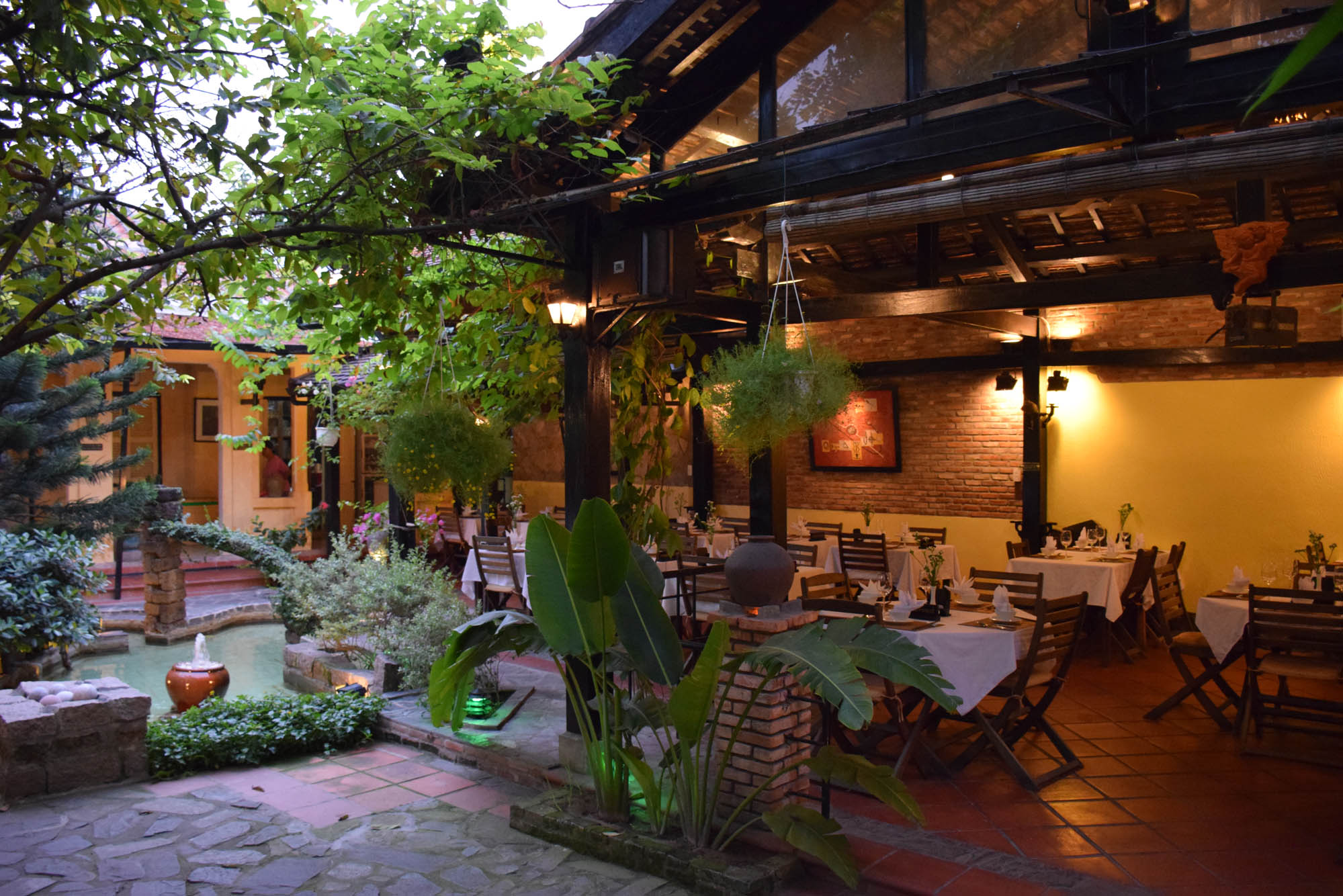 secret-garden-restaurant-hoi-an-vietnam