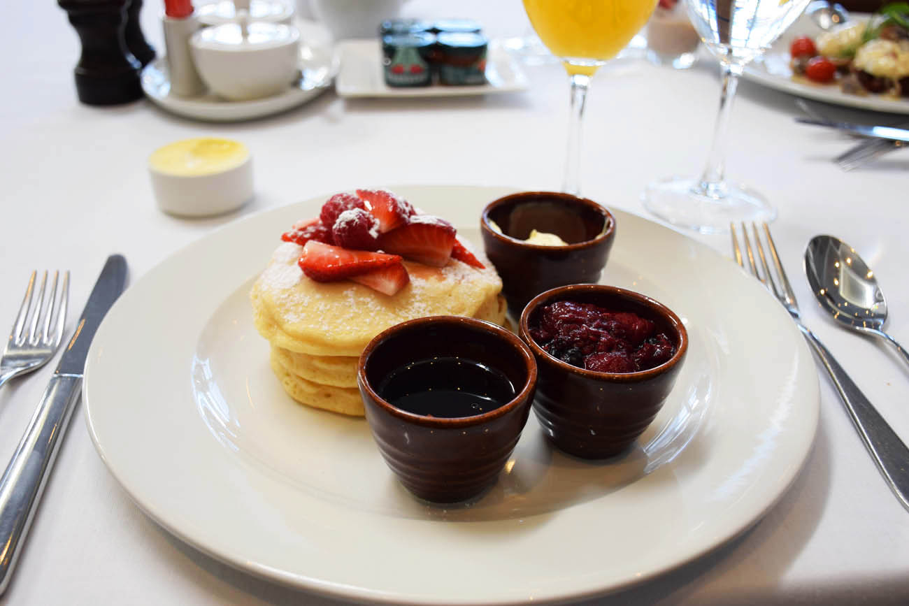 Pratos à la carte no café da manhã do Cape Grace Hotel, Cape Town - Pancakes