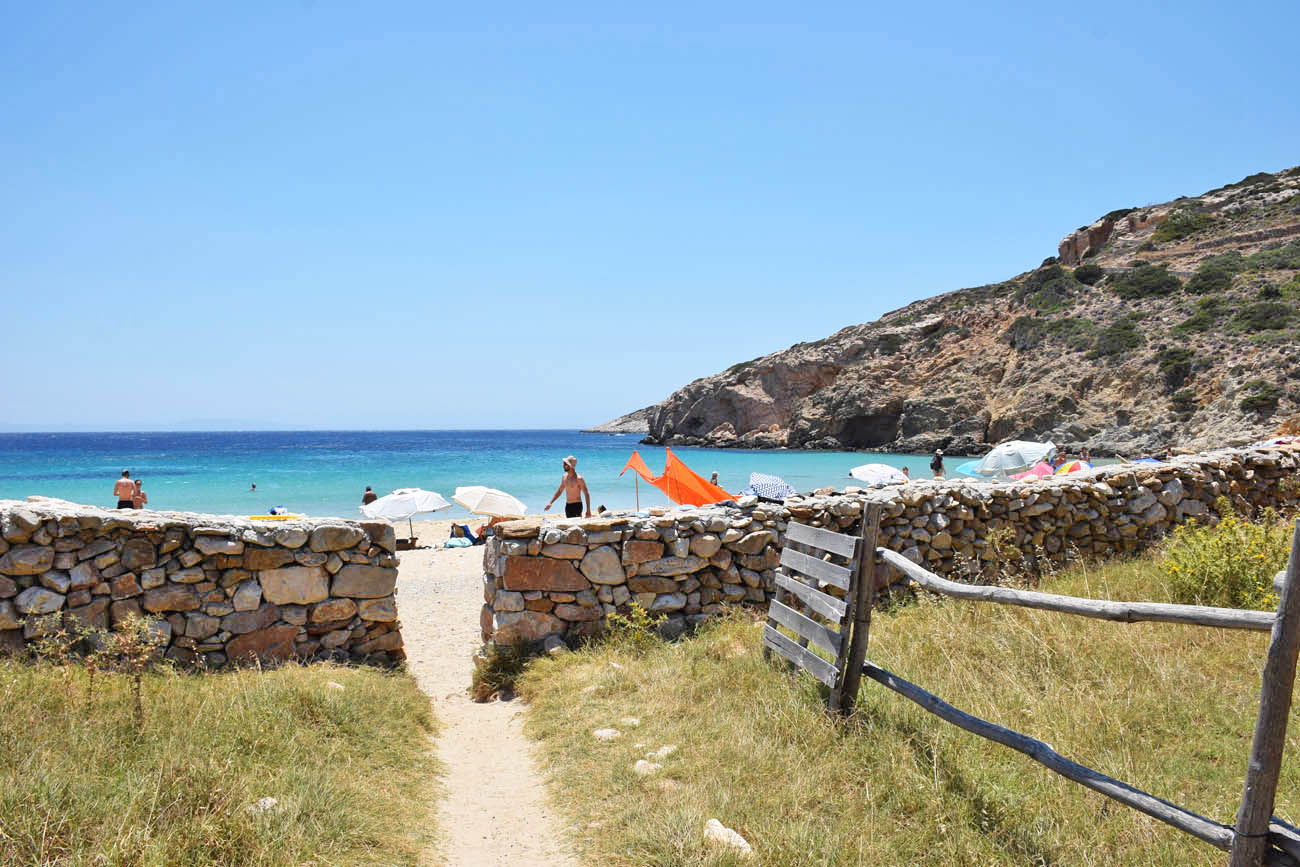 Kedros Beach - praia de nudismo em Donoussa - Grécia