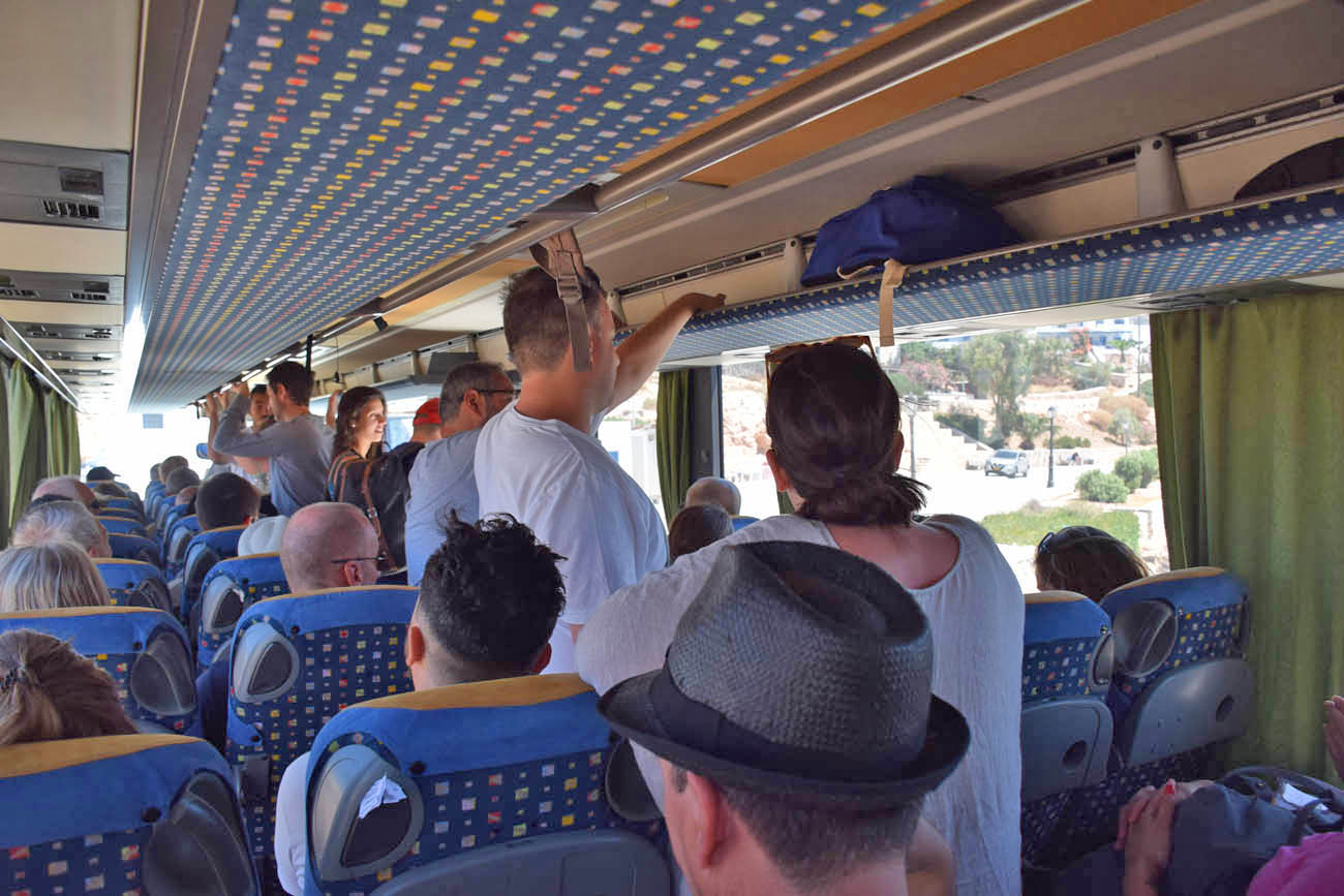 ônibus Donoussa - como se locomover na ilha