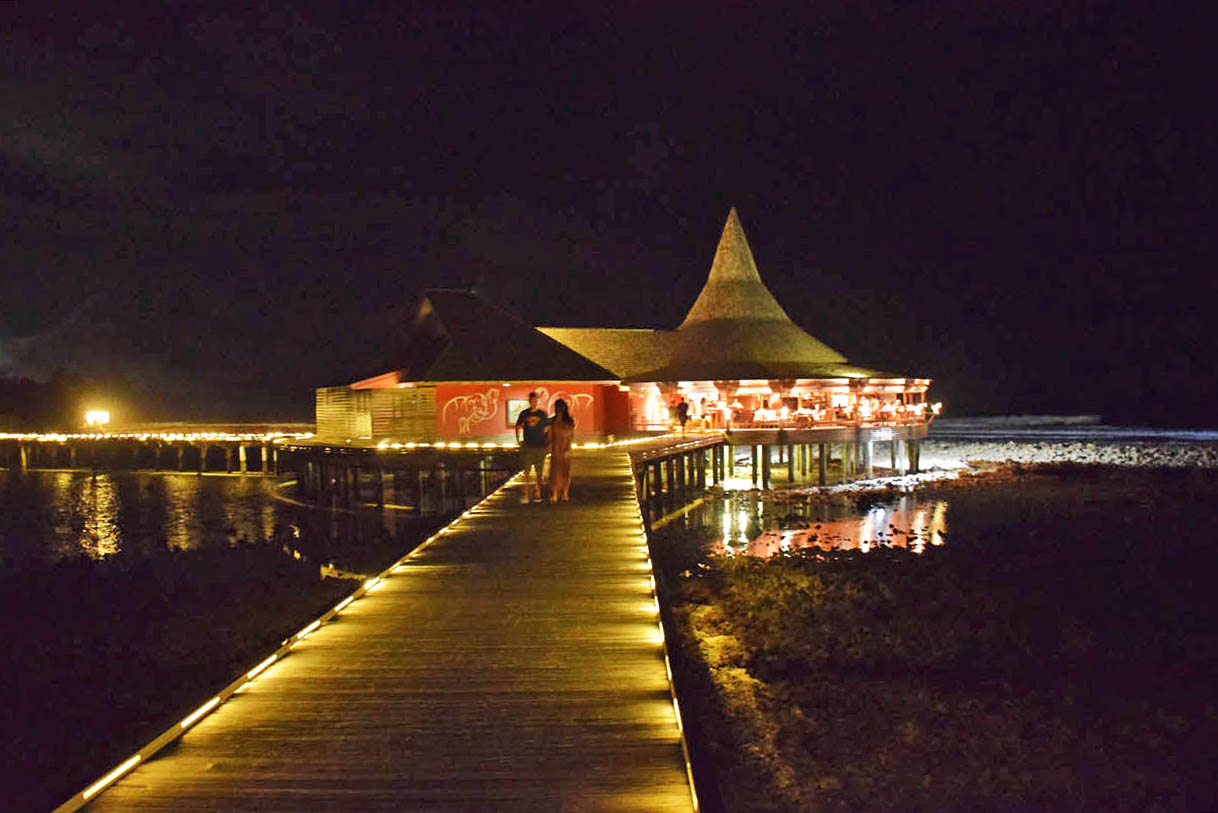 Anantara Veli Maldives - restaurants - Baan Huraa thai