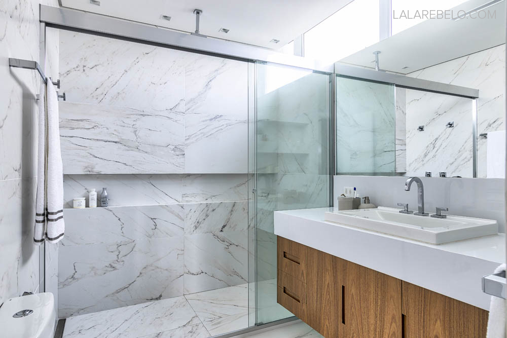 Banheiro branco mármore carrara Banheiro branco mármore carrara