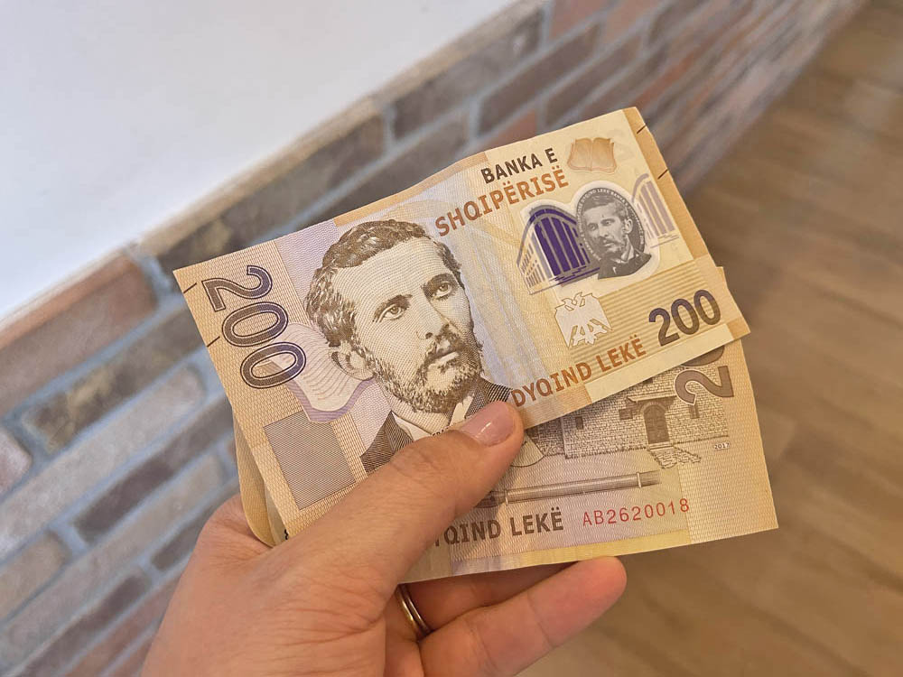 moeda albania LEK