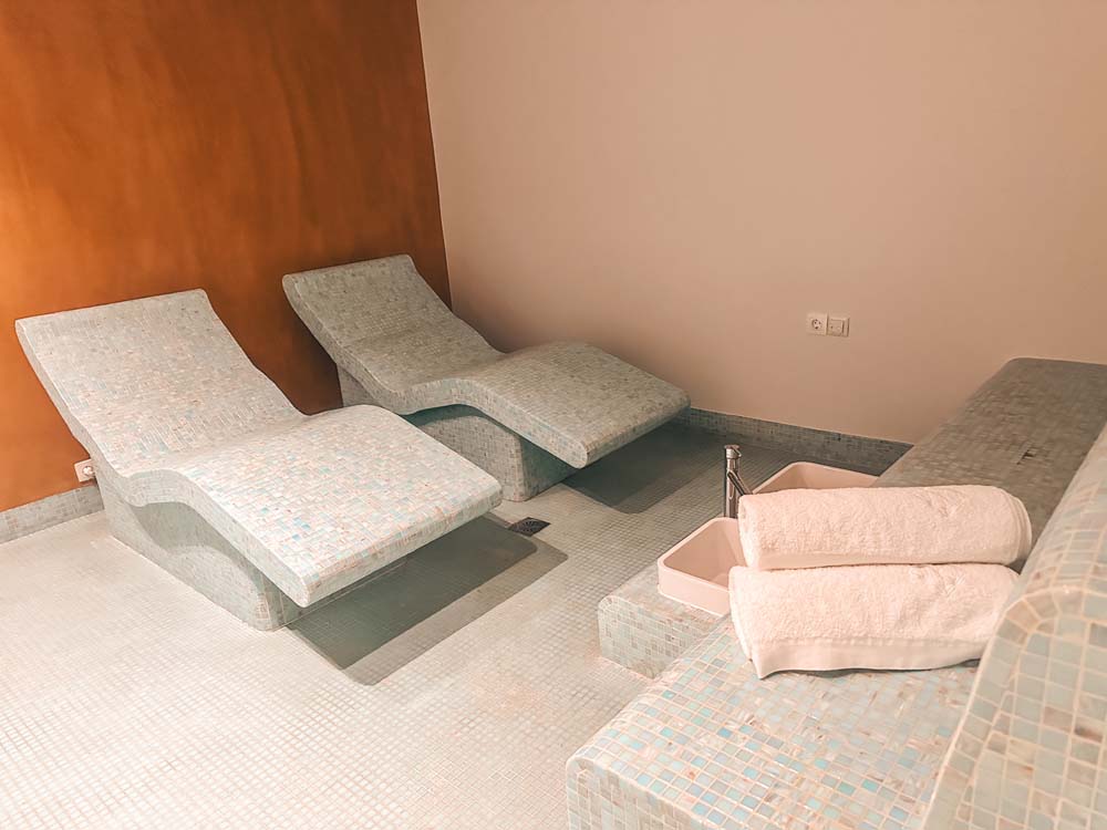 AURA SPA ANDRONIS MINOIS PAROS