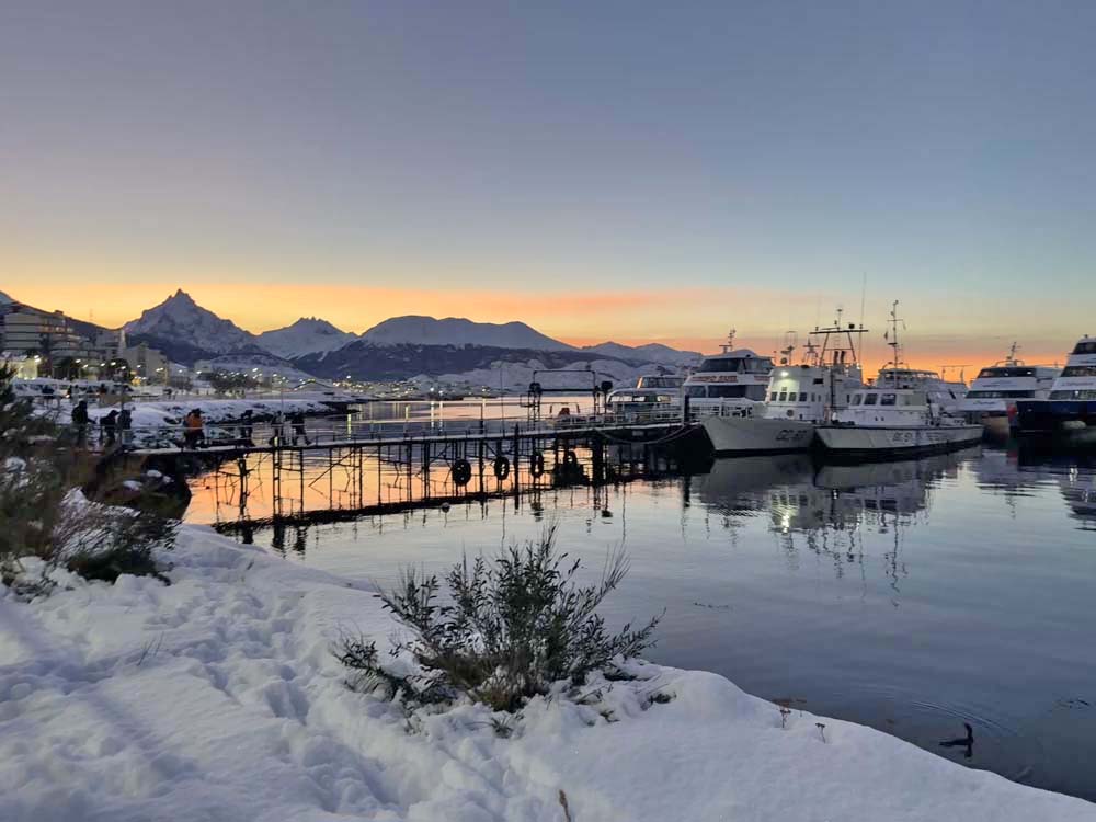 Porto de Ushuaia - passeio de barco Canal Beagle