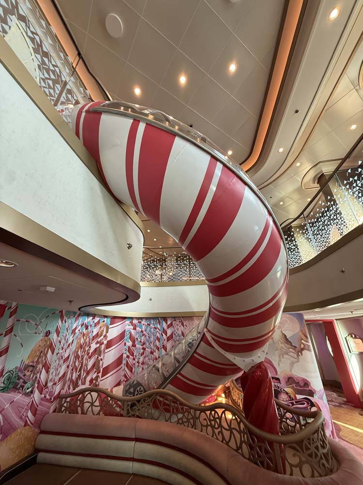 Disney's Oceaneer Club - Kids club disney cruise - disney destiny