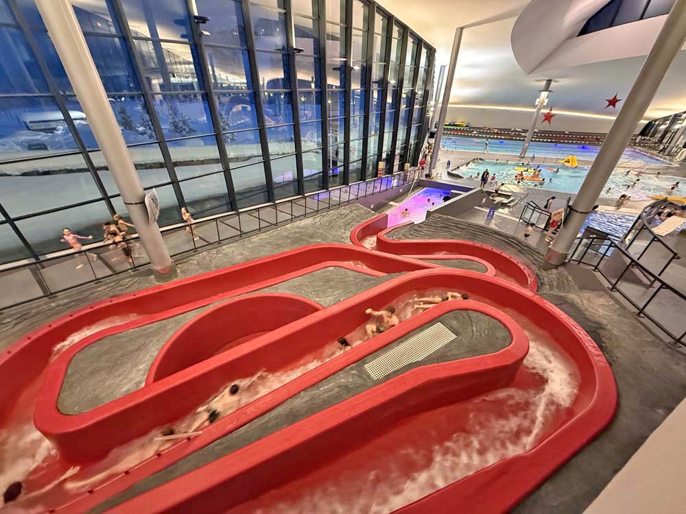 aquamotion courchevel - parque aquático écran blanc hotel