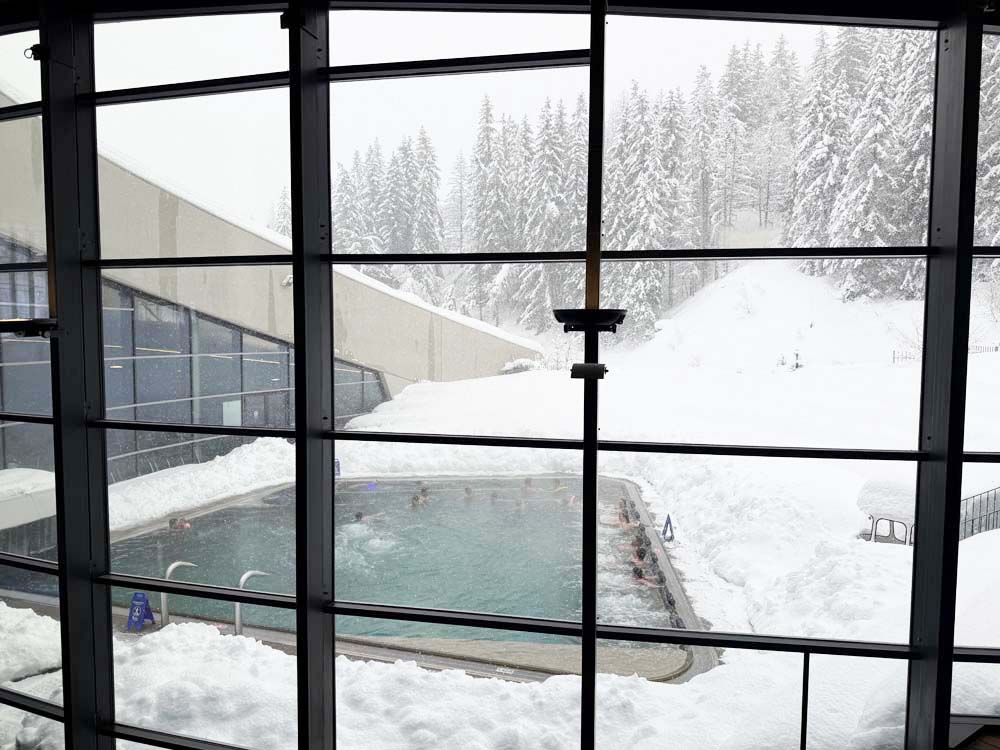 aquamotion courchevel - parque aquático écran blanc hotel