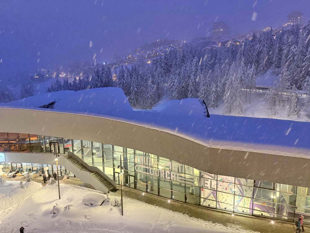 aquamotion courchevel - parque aquático écran blanc hotel